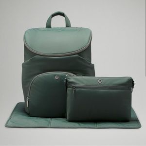 LULULEMON New Parent Backpack 17L NEVER USED